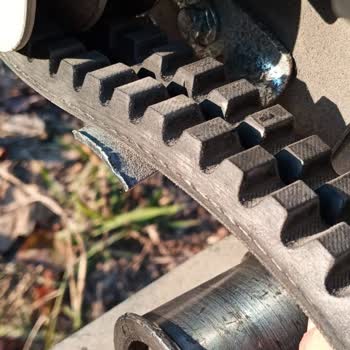 N11'den Aldığım Çapa Makinesi Hem Yağ Kaçağı Yaptı Hem De Yeterli Performans Göstermedi