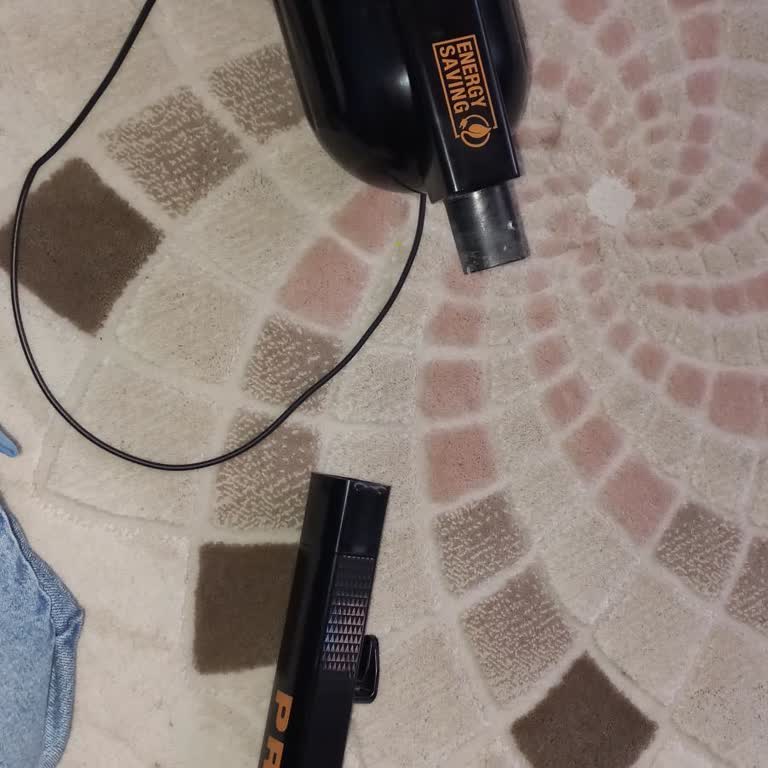 Yeni Alınan Fantom Süpürgenin Borusu Sürekli Yerinden Çıkıyor