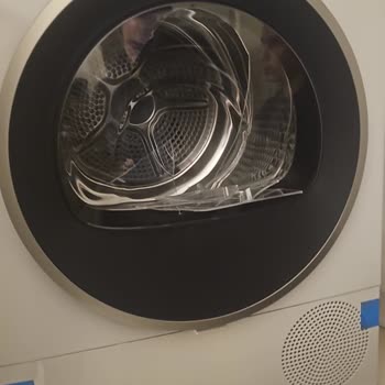 Kırık Gelen Kurutma Makinem İçin Çözüm Beklerken İki Firma Arasında Mağdur Kaldım