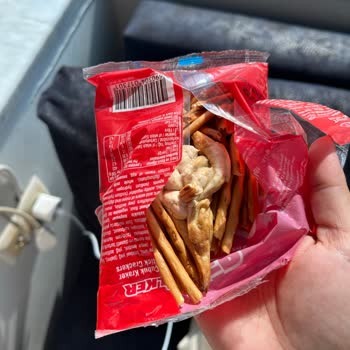 Çubuk Kraker Paketinden Çıkan Yabancı Madde Ve Ülker'den Cevap Alamama