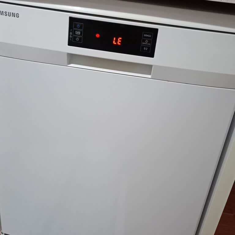 Servis Ücreti Alındı, Sorun Hala Çözülmedi!