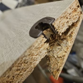 Garanti Kapsamında Gardırop Rafı Kırıldı, Ücret Talep Edildi Ve Sorunumuz Çözülmedi