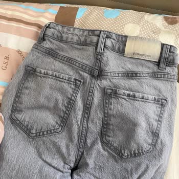 İlk Yıkamada Rengi Tamamen Bozulan Jean Pantolon Hayal Kırıklığı