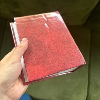 Kırık Kapaklı Albümler İçin Değişim Talebim Reddedildi, Mağdur Edildim