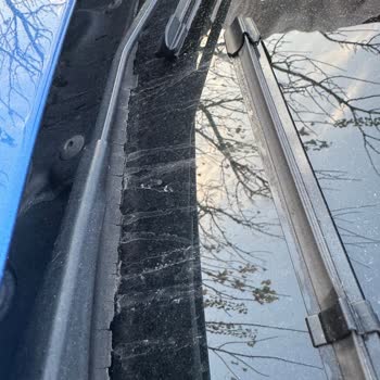 BMW 320i F30'da Kronik Yalıtım Ve Su Alma Sorunu