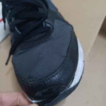 Garantili Nike Ayakkabıda Açılma, Mağaza Çözüm Sunmadı Mağdur Oldum