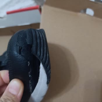 Garantili Nike Ayakkabıda Açılma, Mağaza Çözüm Sunmadı Mağdur Oldum