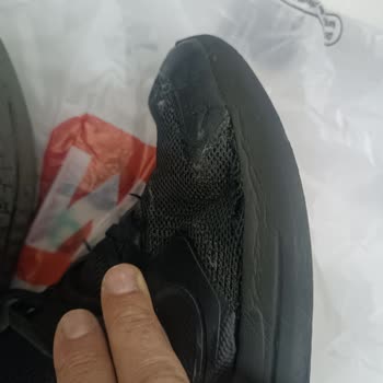 5 Ayda Yırtılan Nike Ayakkabıya FLO’dan Yetersiz İnceleme Ve Olumsuz Dönüş