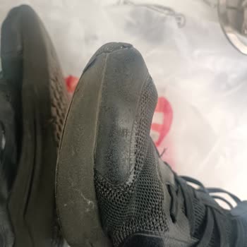 5 Ayda Yırtılan Nike Ayakkabıya FLO’dan Yetersiz İnceleme Ve Olumsuz Dönüş