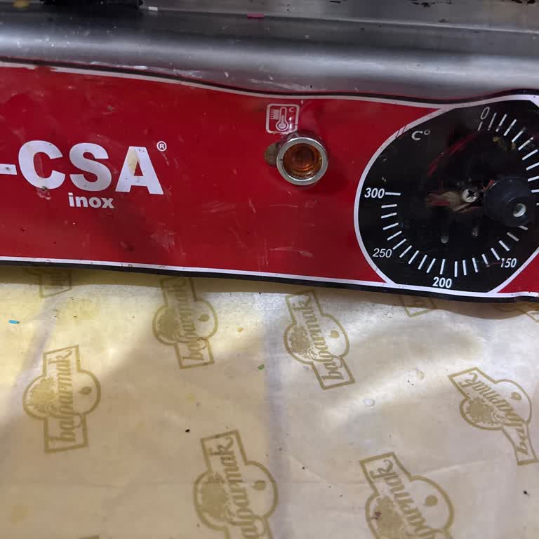 Arızalı Waffle Makinesi, Değişim Talebine Ret Ve Mağduriyet