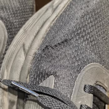 Koray Spor 20 Günde Yırtılan Adidas Ayakkabı Ve Ret Edilen İade Talebiyle Mağduriyet