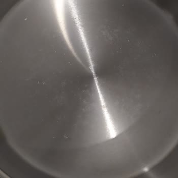 Korkmaz İlk Kullanımdan İtibaren Tencerenin İçinde Beyaz Noktalar Oluştu