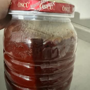 Açılmamış Salça Kutusunda Küf Problemi Ve Mağduriyet