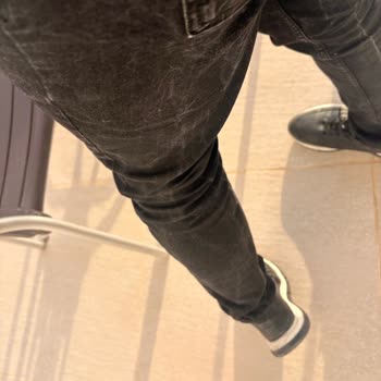 İlk Yıkamada Renk Atan Pantolon Ve Yetersiz İnceleme Süreci