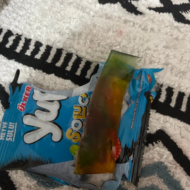 Yupo Jelibon Paketinden Birbirine Yapışmış Ve Şekilsiz Ürün Çıkması