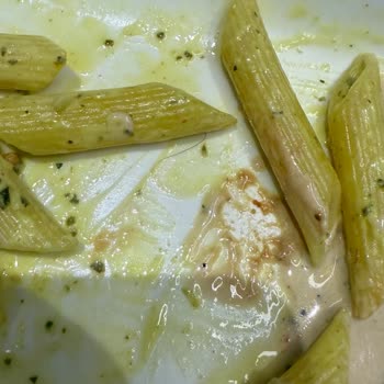 Yemeğimde Kıl Çıktı Hijyen Eksikliği Ciddi Rahatsızlık Yarattı