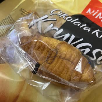 Aldığım Kruvasandan İp Çıktı, Hijyen Ve Güven Sorunu Yaşadım