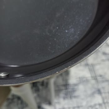 Karaca Tencere Setinde Çizilme Ve Renk Değişimi, Çözüm Bulunamıyor