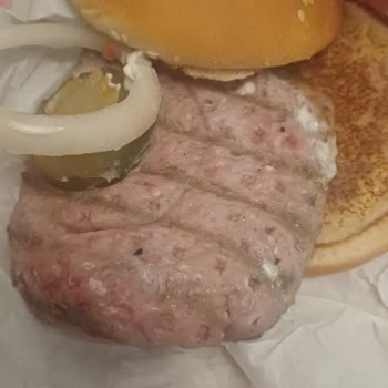 Burger King Çiğ Ürün Ve İlgisiz Müşteri Hizmetiyle Hayal Kırıklığı