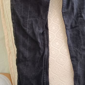 Siyah Kot Pantolonda Hızlı Renk Solması Ve İlgisiz Müşteri Hizmeti