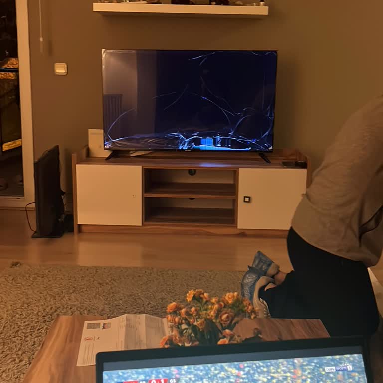Yetkili Servisin Randevuya Uymaması Nedeniyle Televizyon Kurulumu Yapılamadı