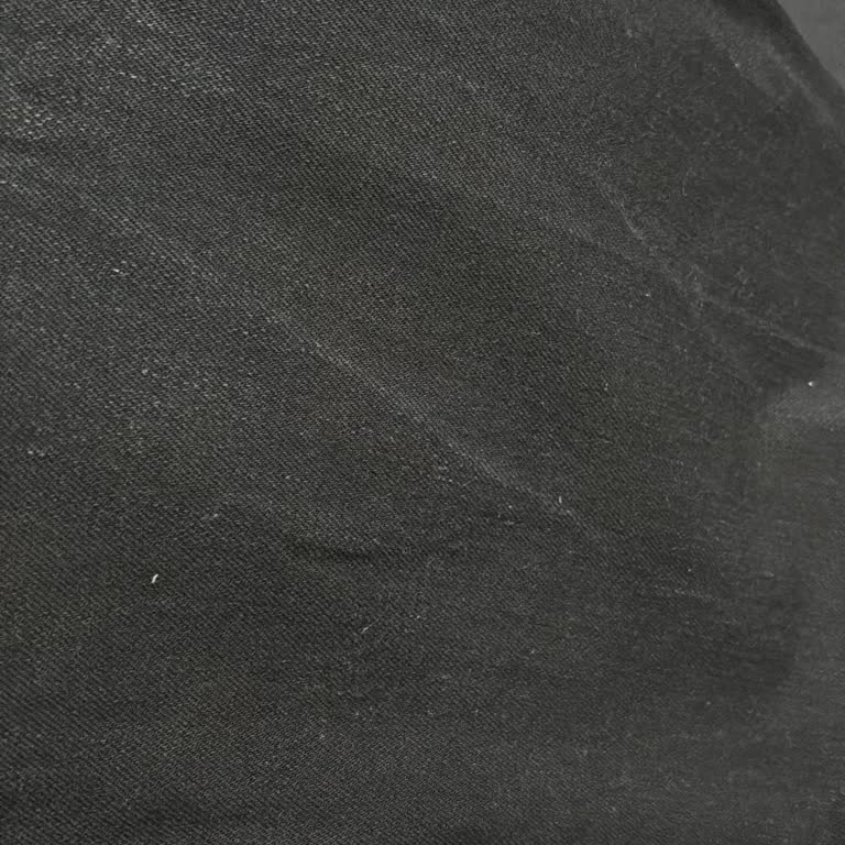 Pantalón Emporio Armani, problema de tela tras primer lavado