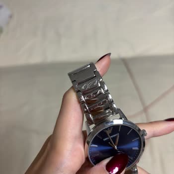 Reloj Emporio Armani Ruggero, correa rayada tras poco uso