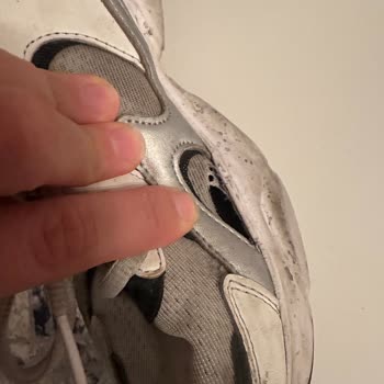 Kısa Sürede Yırtılan Skechers Ayakkabı Ve Olumsuz Garanti Deneyimi