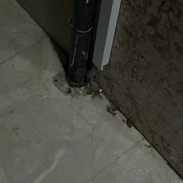 Türk Telekom İnternet Kurulumunda Duvarlarda Gereksiz Delik Açılması Ve Tamir Talebi