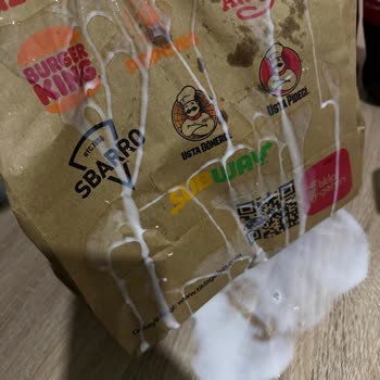 Patlayan Ayranlar Nedeniyle Yenilemeyen Hamburgerler Ve Reddedilen İade Talebi