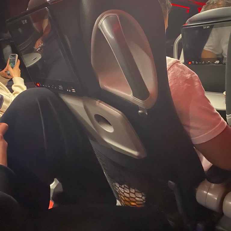 Aşırı Yatırılan Koltuk Ve İlgisiz Personel Nedeniyle Konforsuz Yolculuk