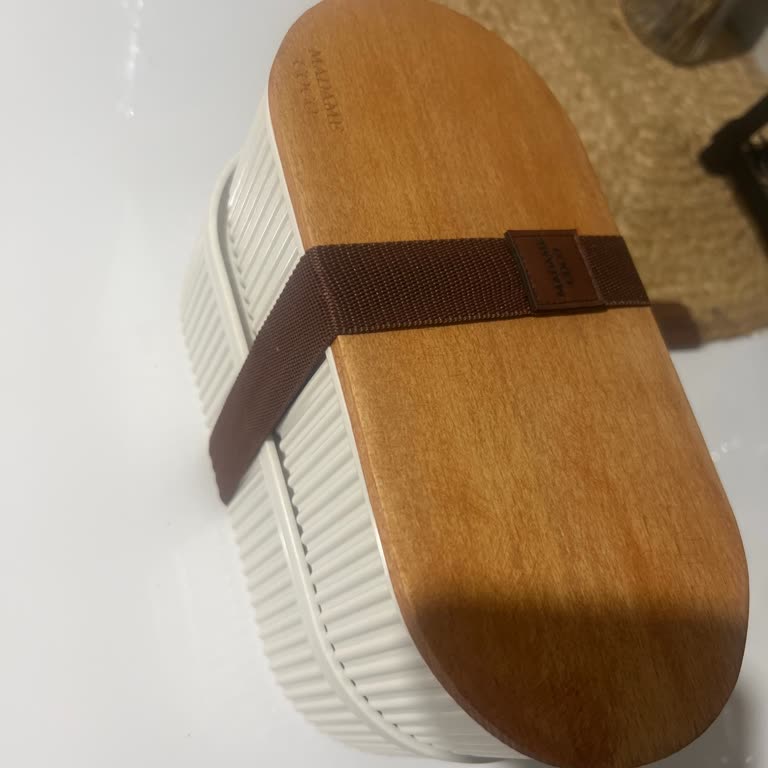 Ahşap Kapaklı Saklama Kaplarında Geçmeyen Yağ Kokusu Ve Çözüm Eksikliği