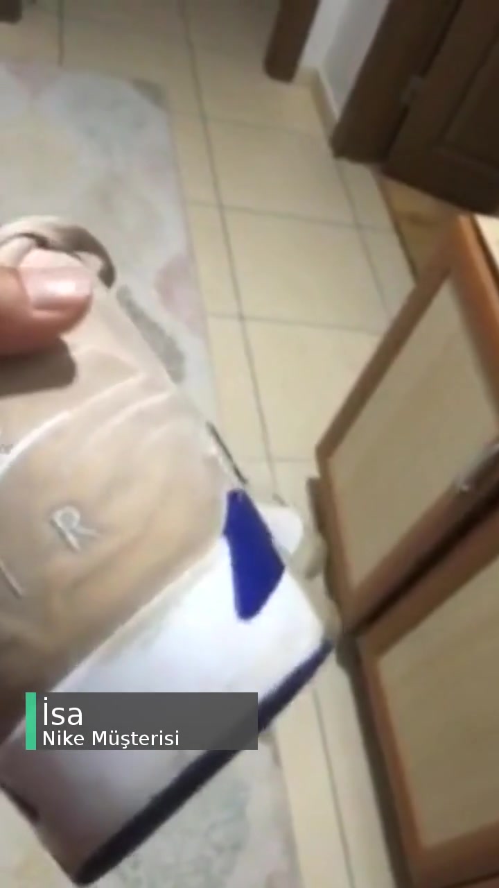 Nike Air Ayakkabı Mağduriyeti! videonun kapak resmi