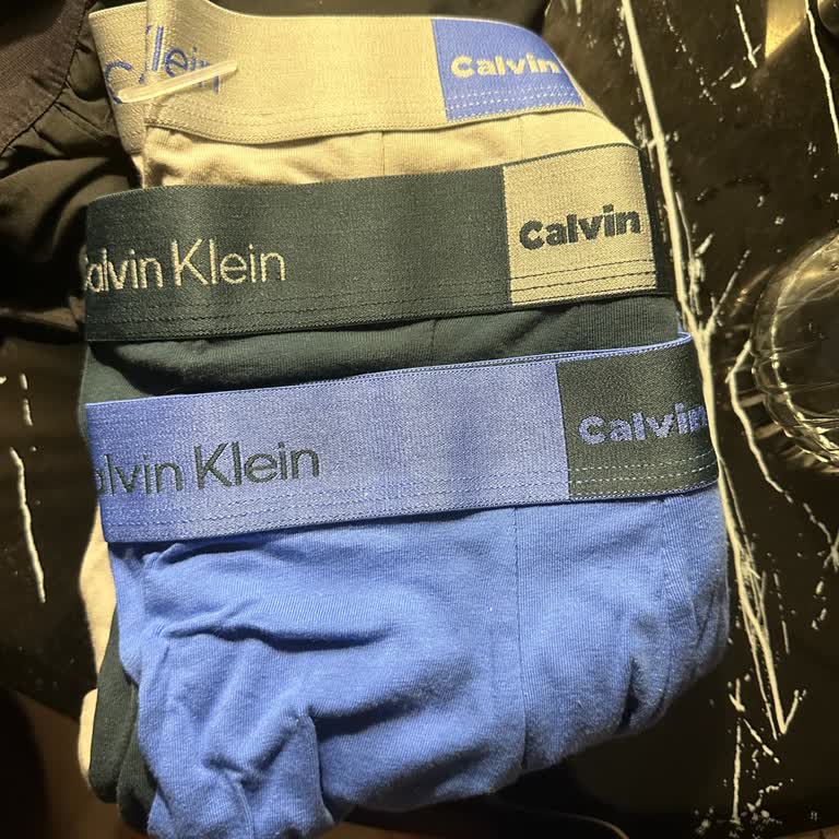 Calvin Klein Web Sitesinden Yanlış Renkli Boxer Gönderimi Ve Zorlu İade Süreci