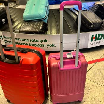Uçuş Sonrası Bagaj Hasarı Ve Havalimanında Şikayet Sürecinde Yaşanan Sorun