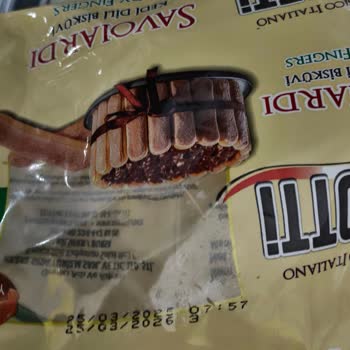 Son Kullanma Tarihi Geçmemiş Kedidili Ürünlerinde Küf Sorunu Ve Değişim Talebi