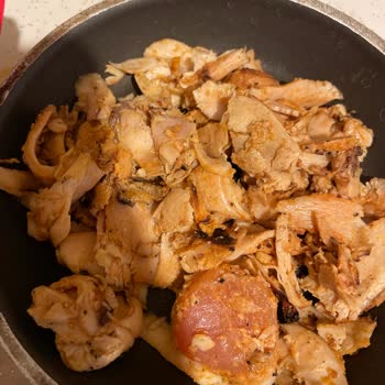 Lezita Yaprak Dönerde Çiğ Parça Çıkması Ve Gıda Güvenliği Endişesi