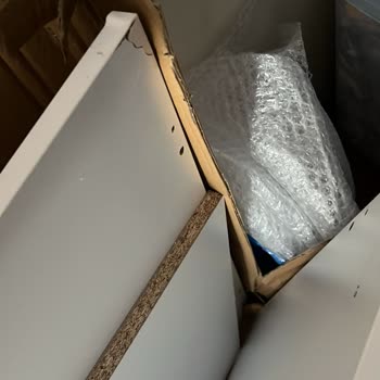 Kırık Gardırop Teslimatı Ve Uzayan Mağduriyet Süreci