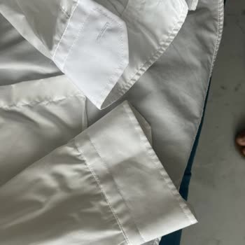 Üretim Hatalı Ve Yanlış Renkli Gömlek İçin Değişim Talebim Reddedildi