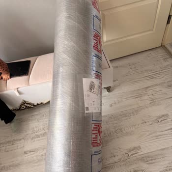 Yurtiçi Kargo Personel Paketi Yukarı Çıkarmayacağını Söyleyerek Israrla Beni Aşağıya Çağırdı