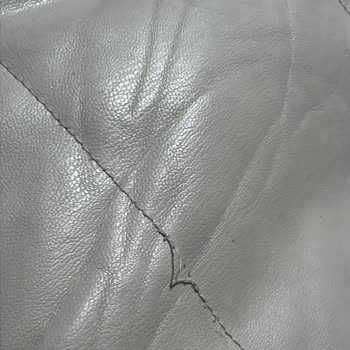 Zara'dan Aldığım Deri Yelek Kısa Sürede Söküldü, Fiş Olmadan Destek Alamadım