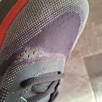 Kısa Sürede Yıpranan Ayakkabıya Ret Cevabı Ve Mağduriyet