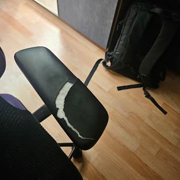 Garanti Kapsamındaki Ofis Sandalyesinde Erken Deformasyon Ve Yetersiz İnceleme