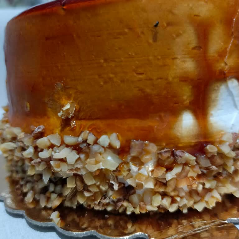 Satın Aldığım Pastada Sinek Çıktı İşletme Sorumluluğu Kabul Etmiyor