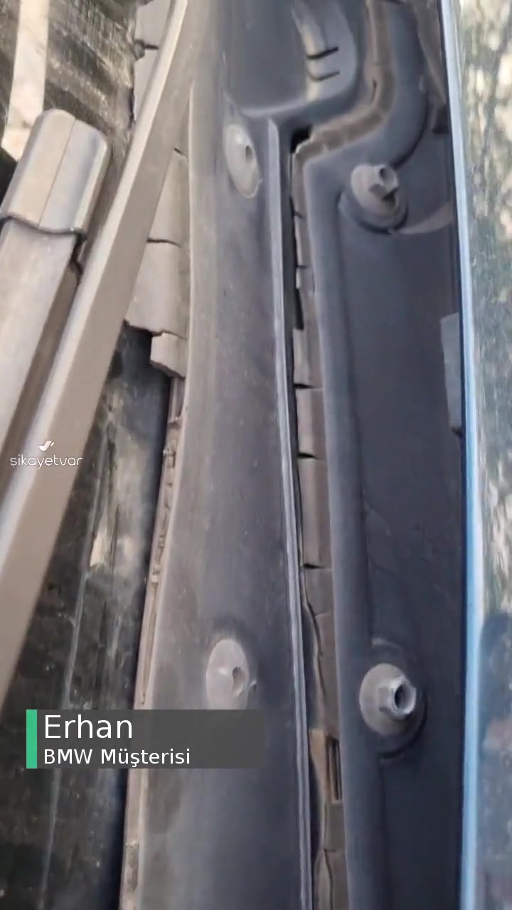 BMW 116i Ön Cam Fitili Sorunu videonun kapak resmi