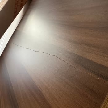 Geç Teslimat, Hasarlı Ürün Ve Çözüm Sunulmayan Vivense Gardırop Siparişi