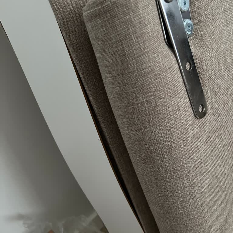 Konfor Mobilya Teslim Edilmeyen Eksik Parçalar Ve Deforme Ürün Nedeniyle İade Talebi