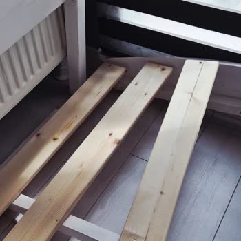 Aldığım Karyola İlk Günden Sorunlu Çıktı, Mağaza Çözüm Sunmuyor