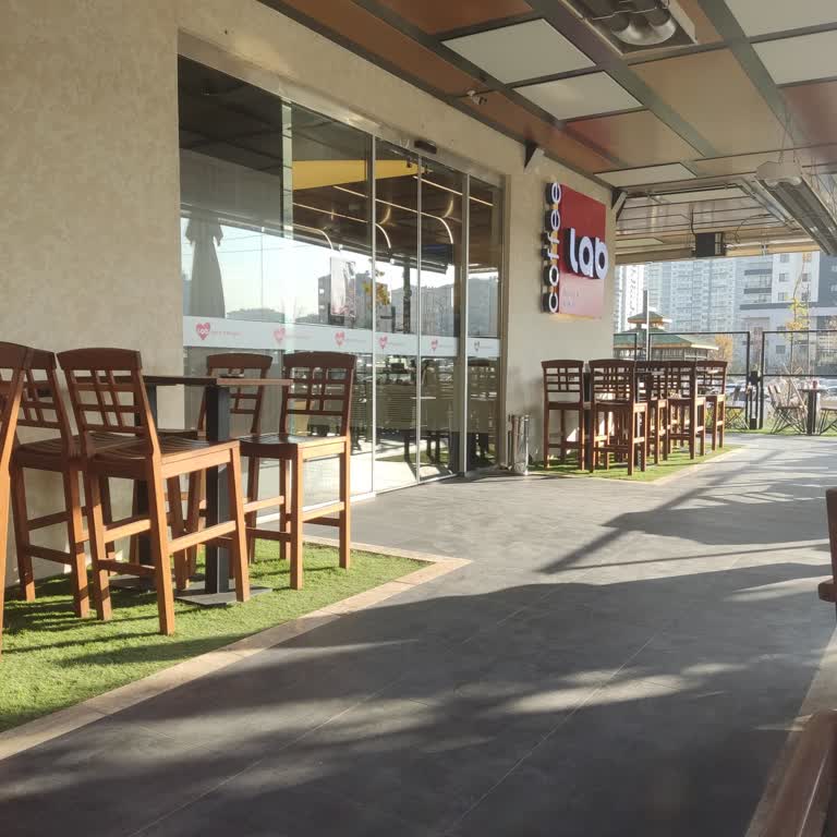 Cafe Lab'da Saygısız Personel Ve Hijyen Sorunu