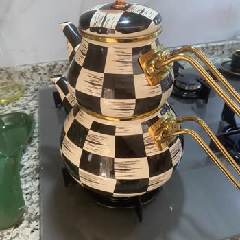 Kısa Sürede Paslanan Çaydanlık Ve Çözümsüz Müşteri Hizmetleri Mağduriyeti